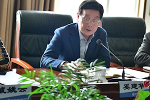 党委理论学习中心组举行“习近平在浙江”专题学习