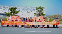 雷锋月“大手拉小手”助力全国文明城市创建