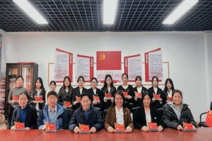 管理工程学院第三党支部开展“寻榜样，树榜样，成榜样”系列活动